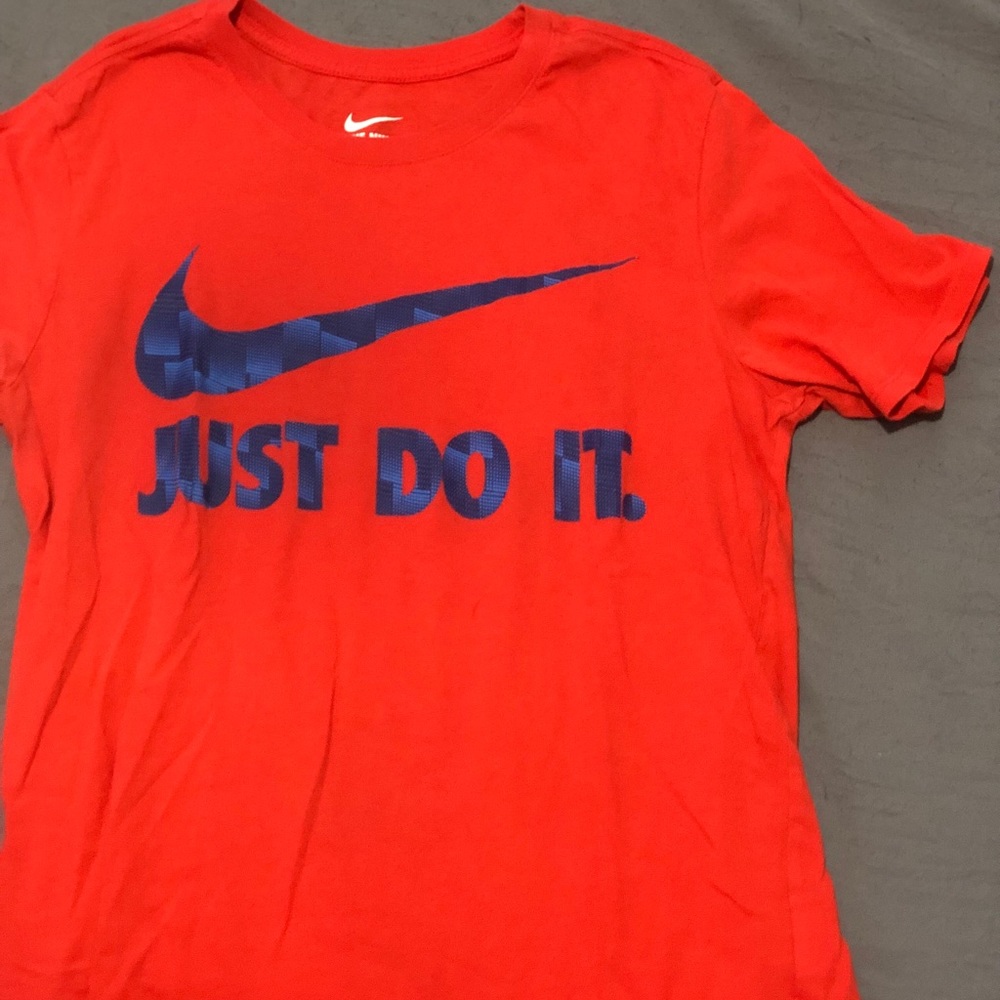 Nike Tee